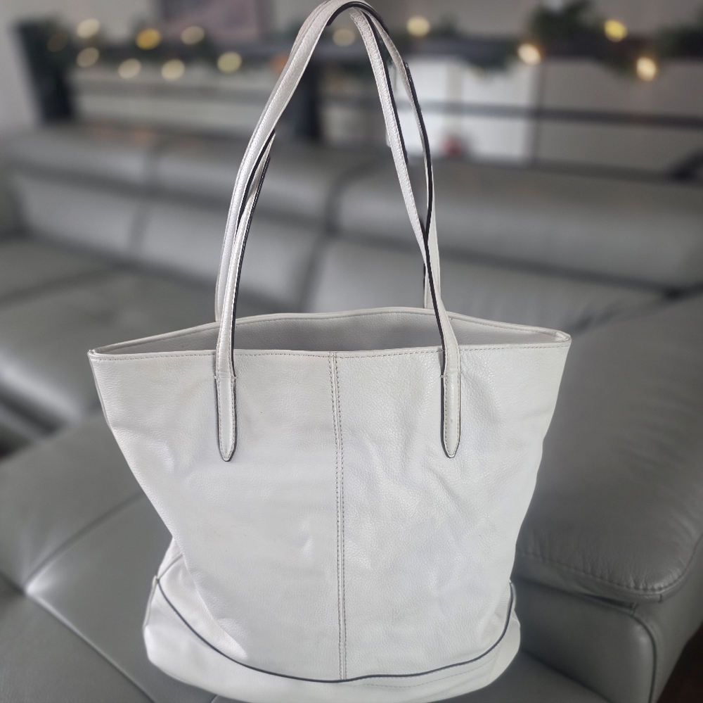 Isaac Mizrahi Large White Leather Tote Bag